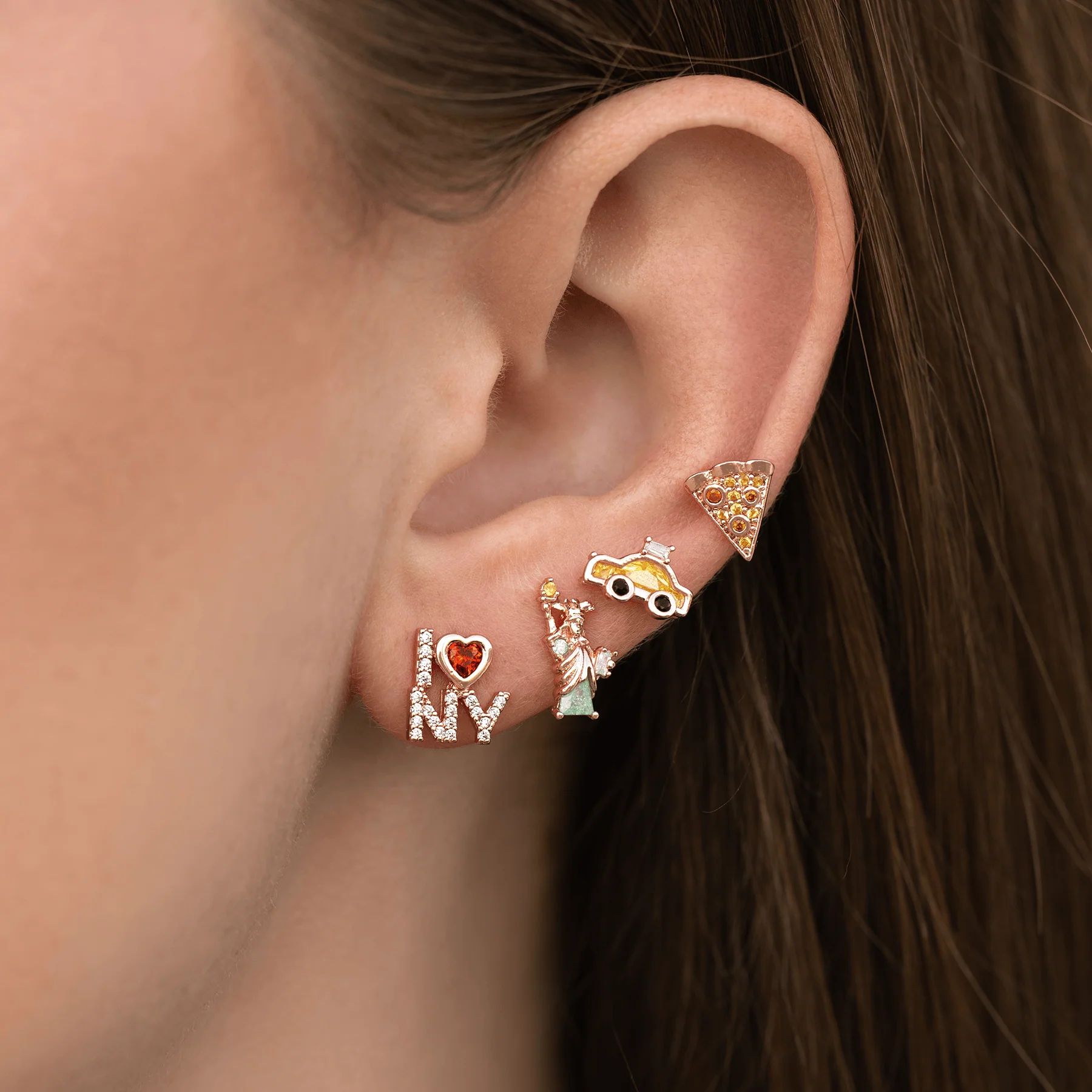Big Apple Stud Set - Image 5