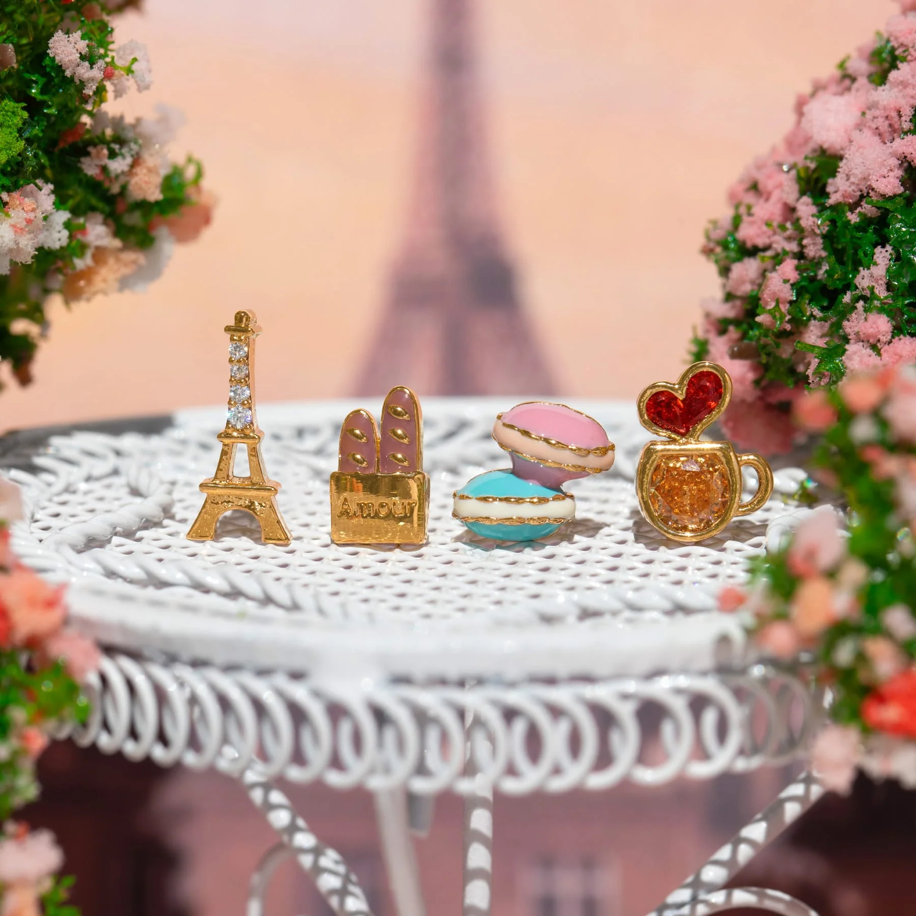 Café de Paris Stud Set - Image 3