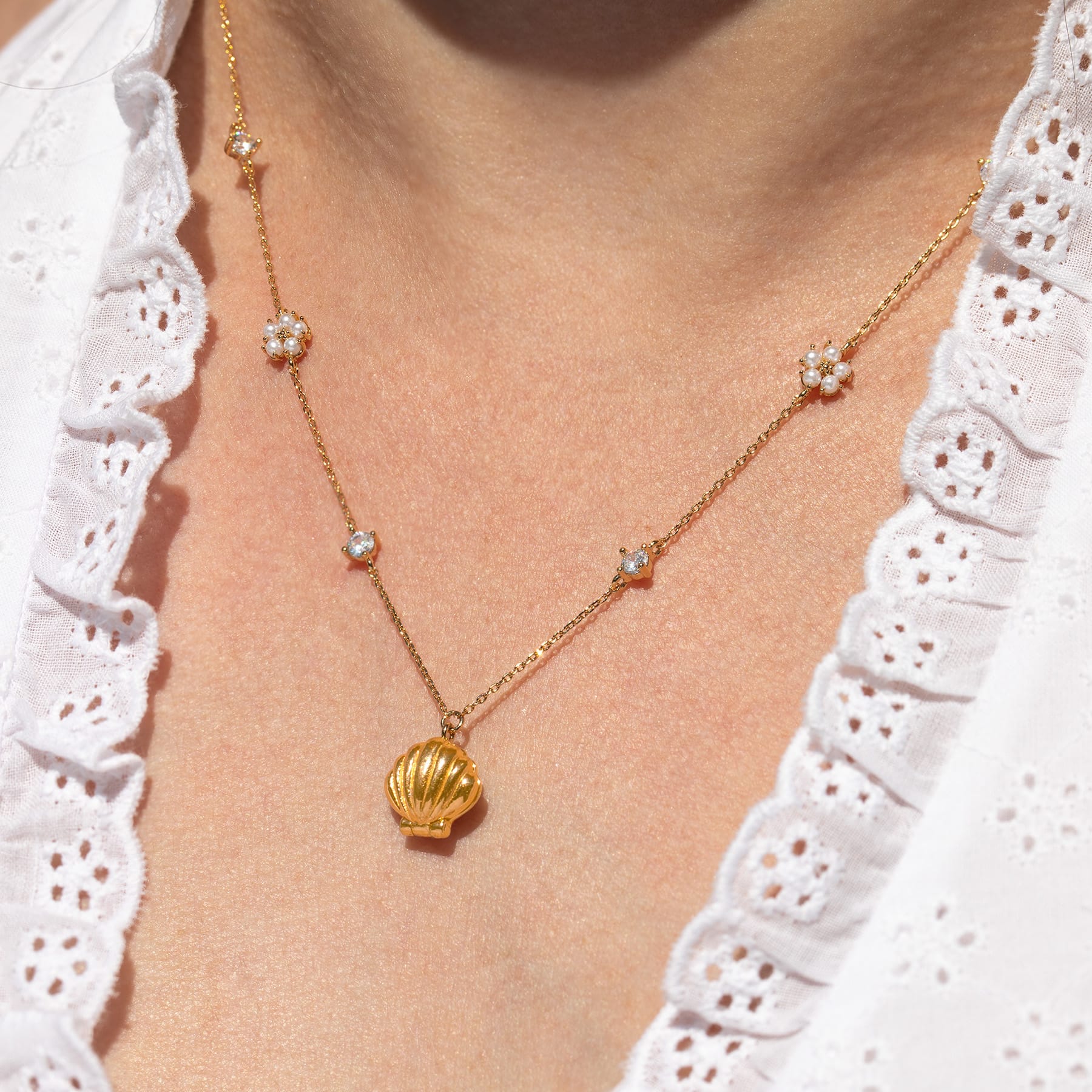 Hidden Pearl Shell Necklace - Image 2