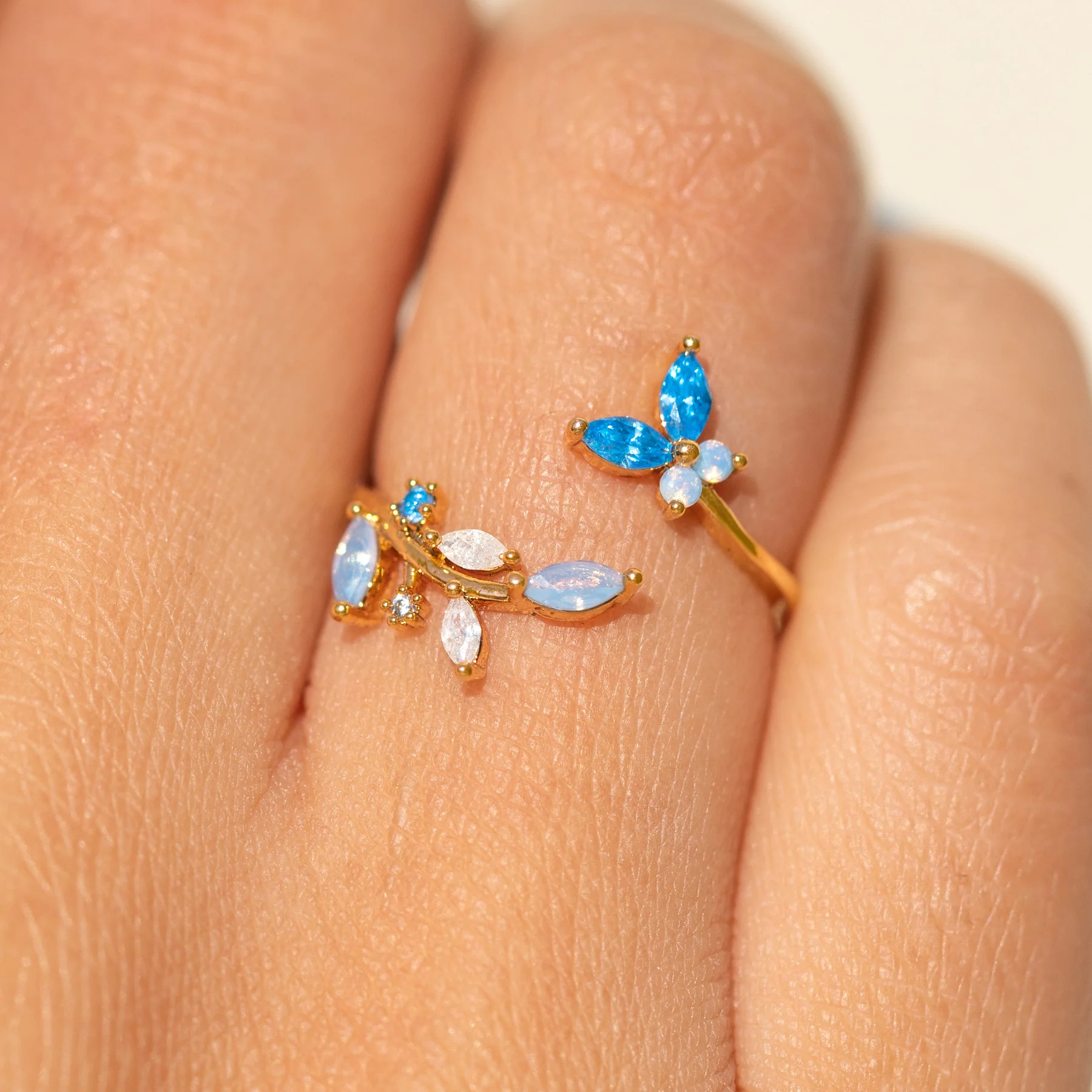 Perfect Petal Ring - Image 2