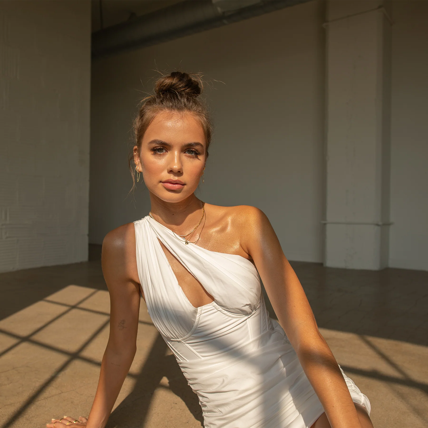 Redondo Double Hoop Earrings - Image 5