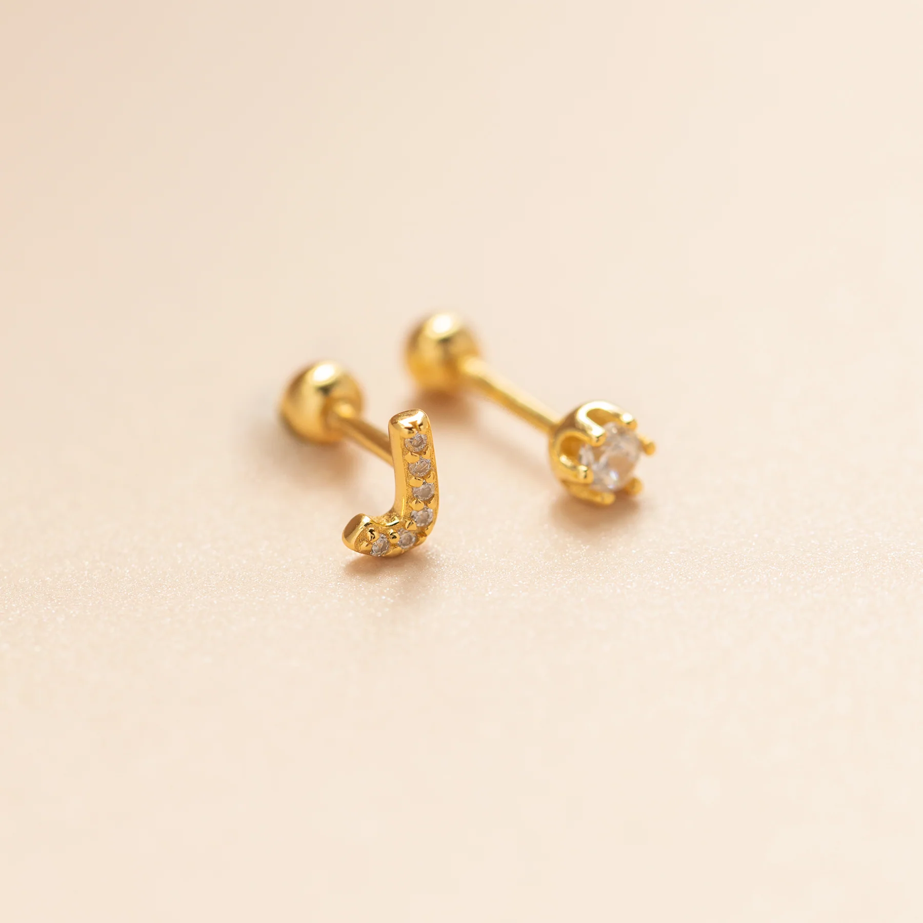Singapore Initial Studs - Image 16