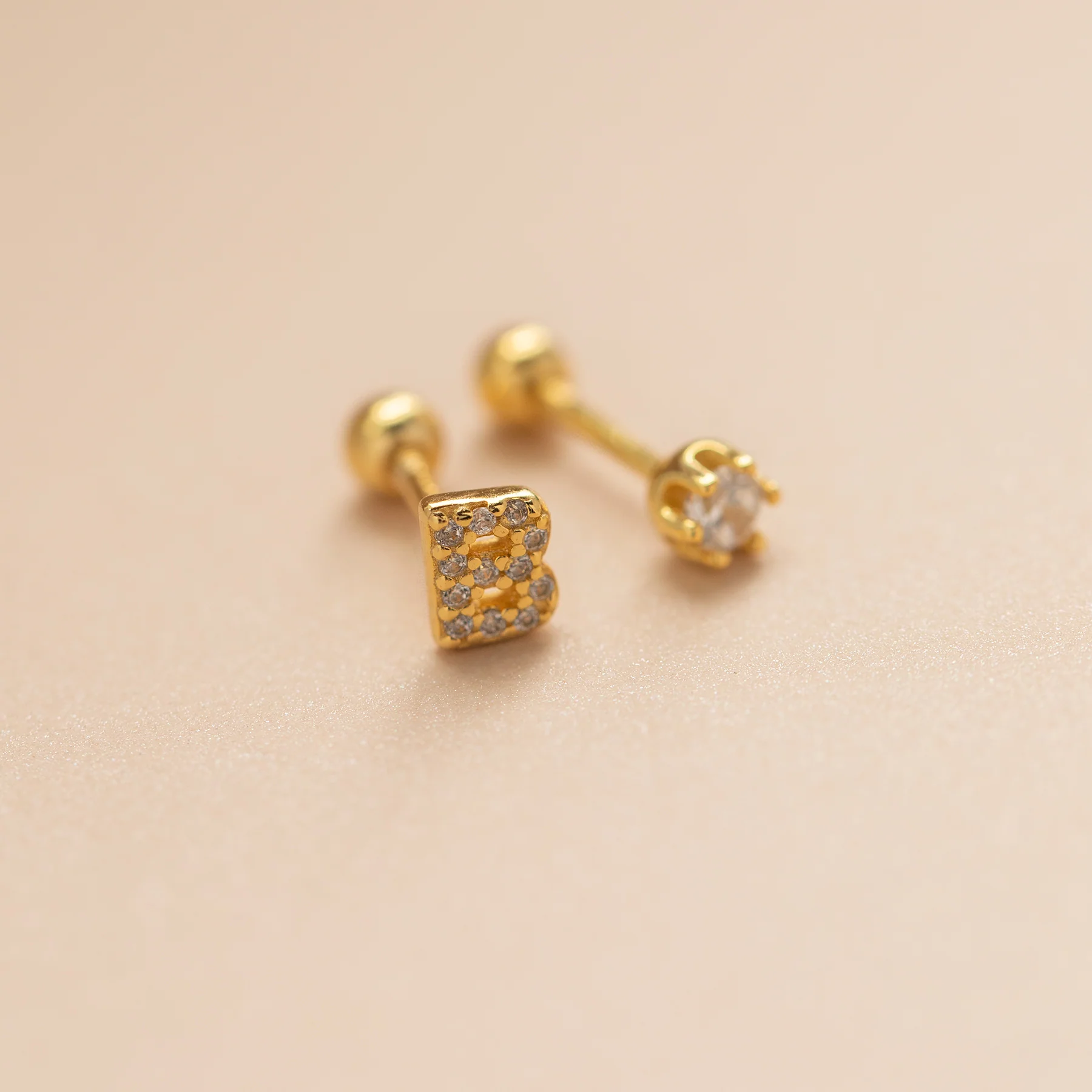 Singapore Initial Studs - Image 8
