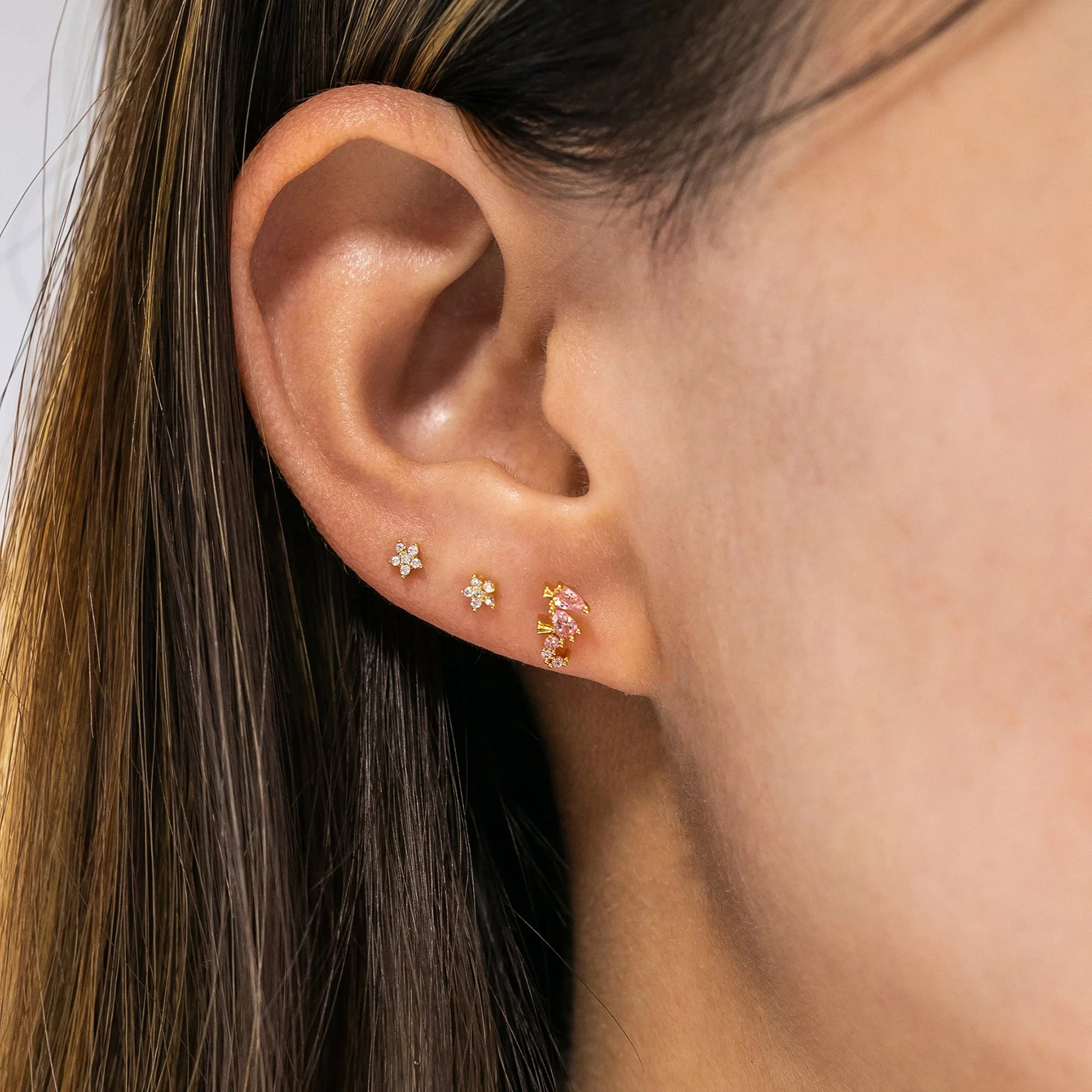 Sparkling Seahorse Studs - Image 4