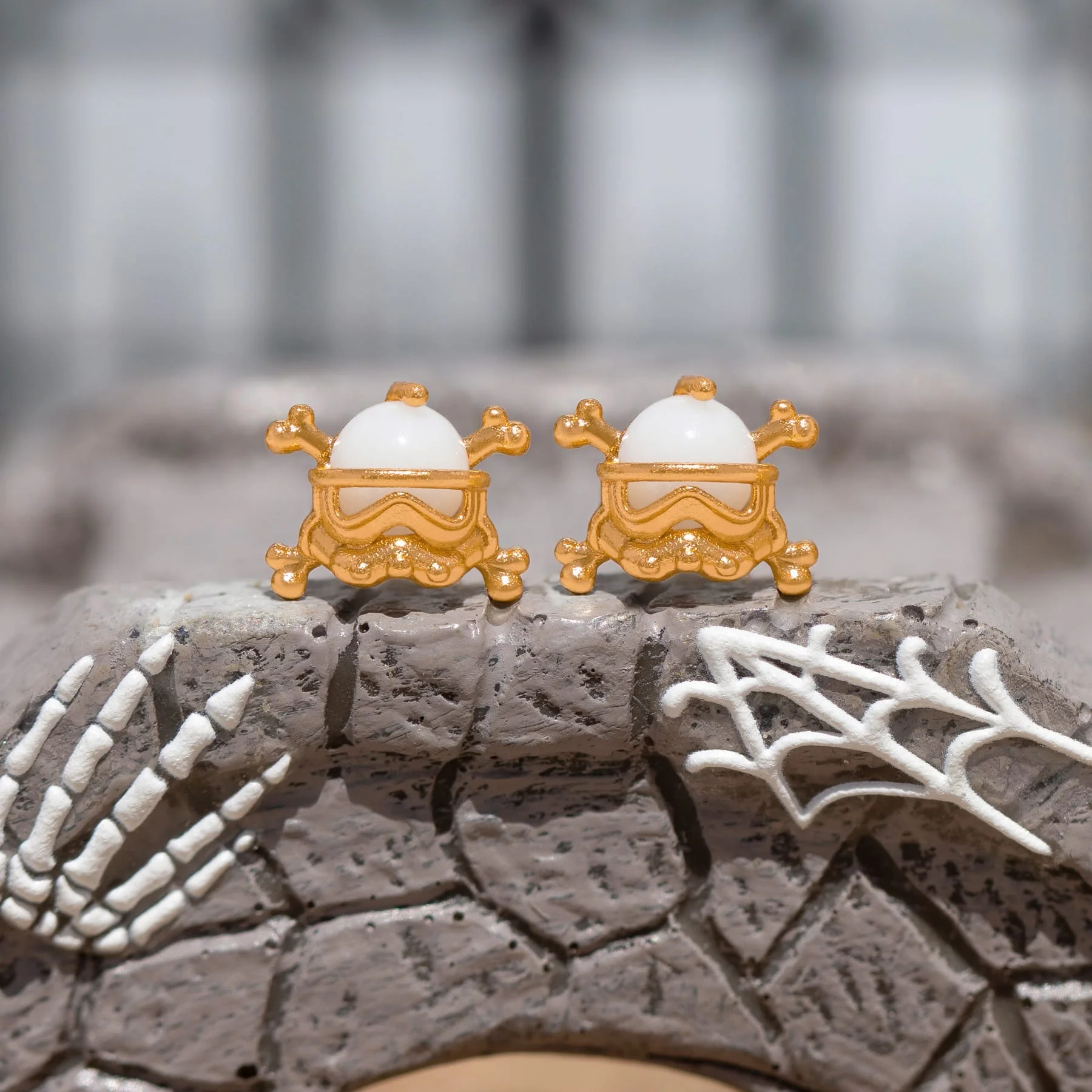 Star Wars™ Crossbones Stormtrooper Studs - Image 3