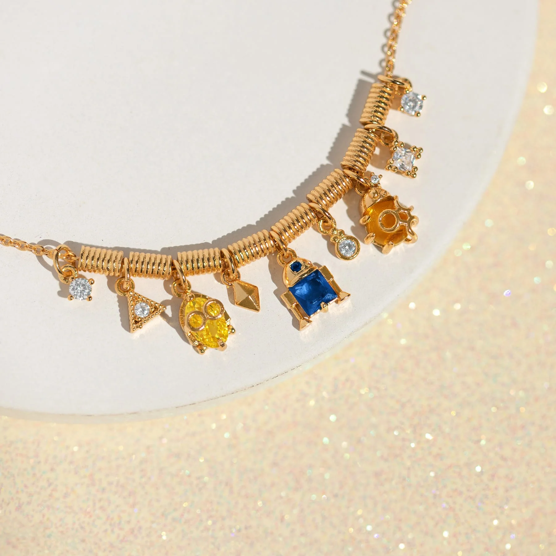 Star Wars™ Droids Charm Bracelet - Image 3